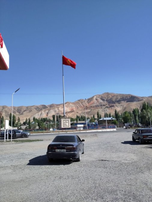 Stuck in No Man's Land at 4655m