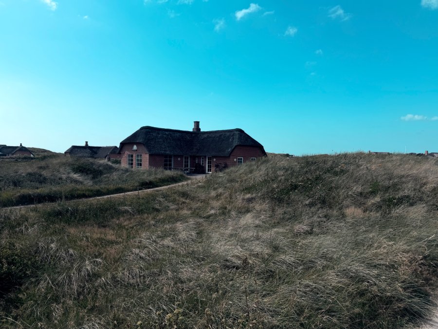 Fairytale landscapes and the financial reality check
