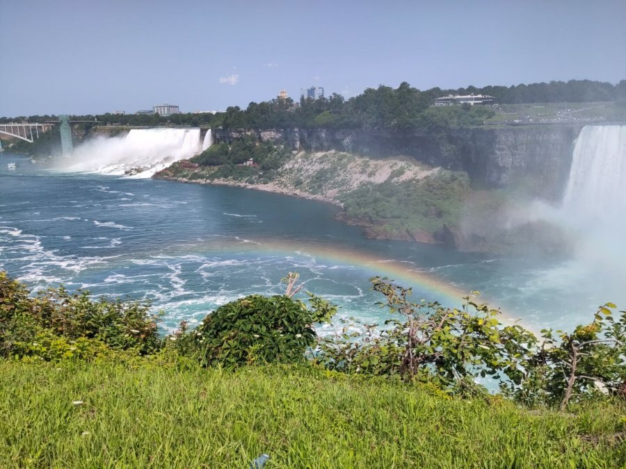 Red Ponchos and Mist at Niagara Falls
